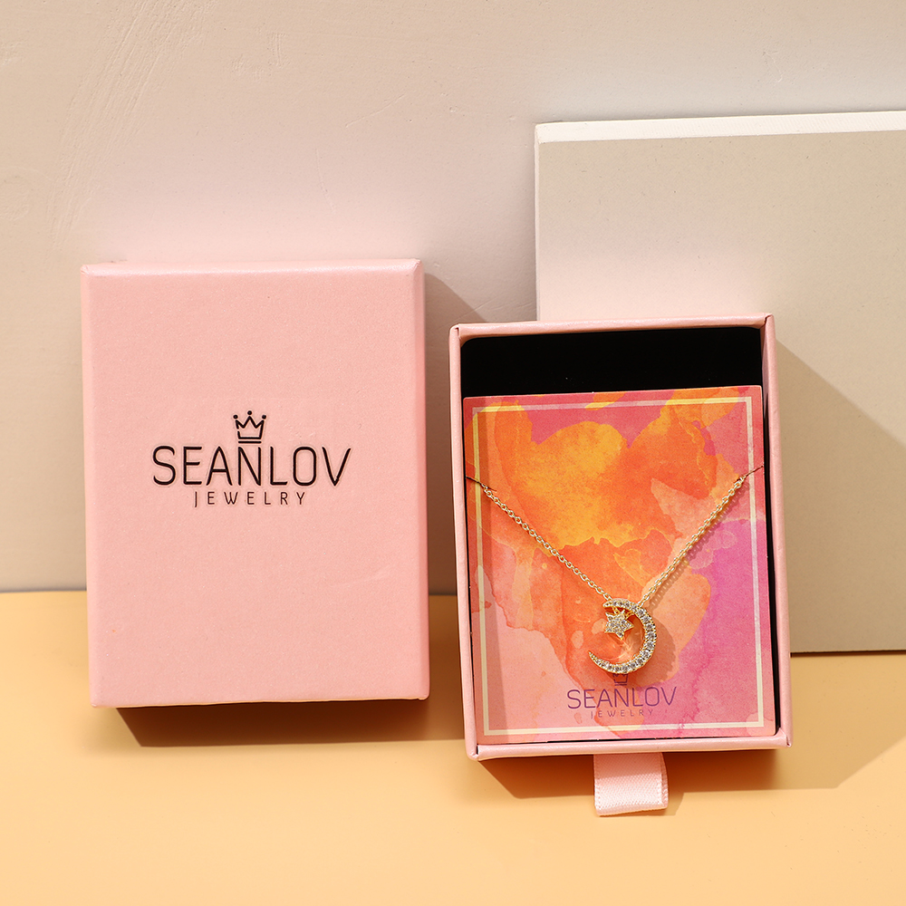 SeanLov Golden Crescent Moon and Star Pendant Necklace，Jewelry in a Gift-Ready Box