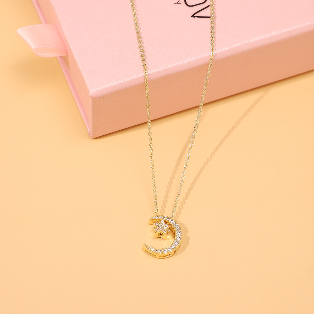 SeanLov Golden Crescent Moon and Star Pendant Necklace，Jewelry in a Gift-Ready Box