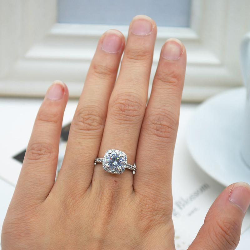 2.00CT Cushion-Cut Queen White Swarovski Elements Ring, Rings, Riakoob Jewelry, Riakoob Jewelry  jewelryjewelry deals, swarovski crystal jewelry, groupon jewelry,, jewelry for mom,