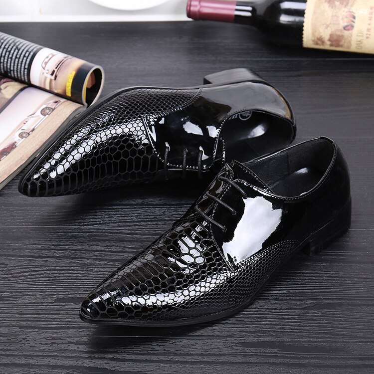 Male Leather Formal Brogue Shoes Black Men's Plus Size Pointed Toe Shoes