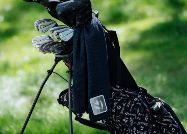 TM23 ACC Stand Bags Headcovers Headwear LFS BMW00334 v1