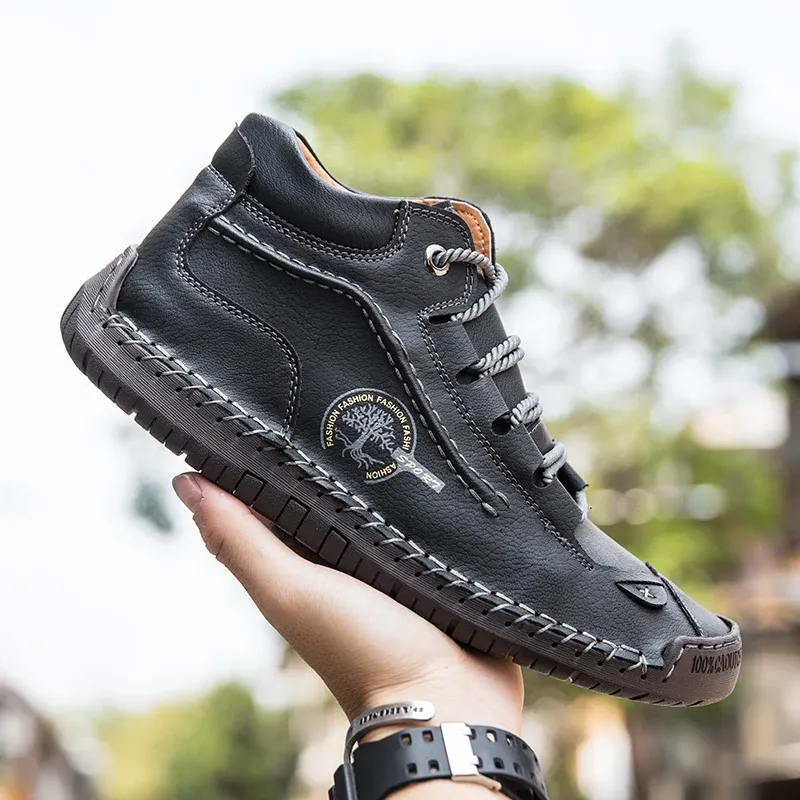 Men's Retro Hand-Stitched Pigskin Boots – Wide Toe, Breathable, Non-Slip, Arch Support, Memory Foam Insole, Lightweight & Comfortable for Walking & Driving