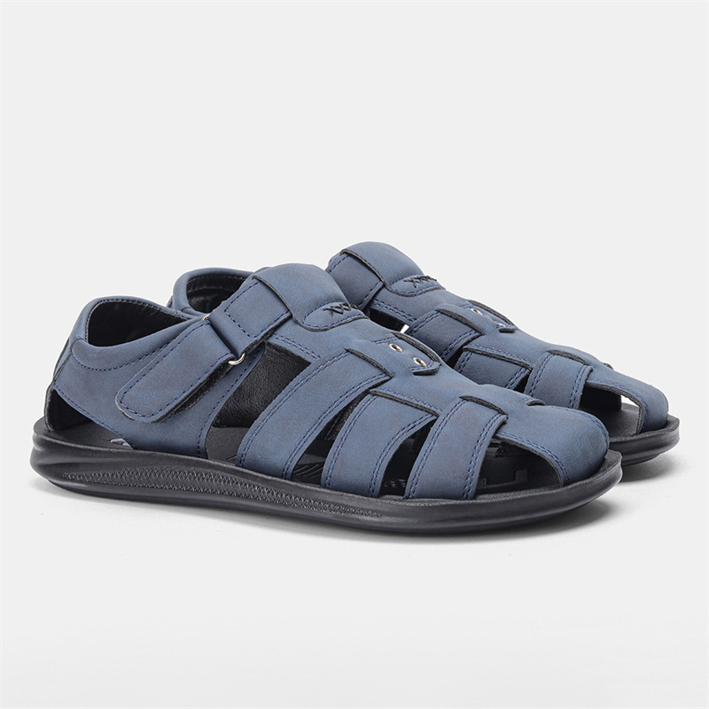 Closed-toe Fisherman Sandals