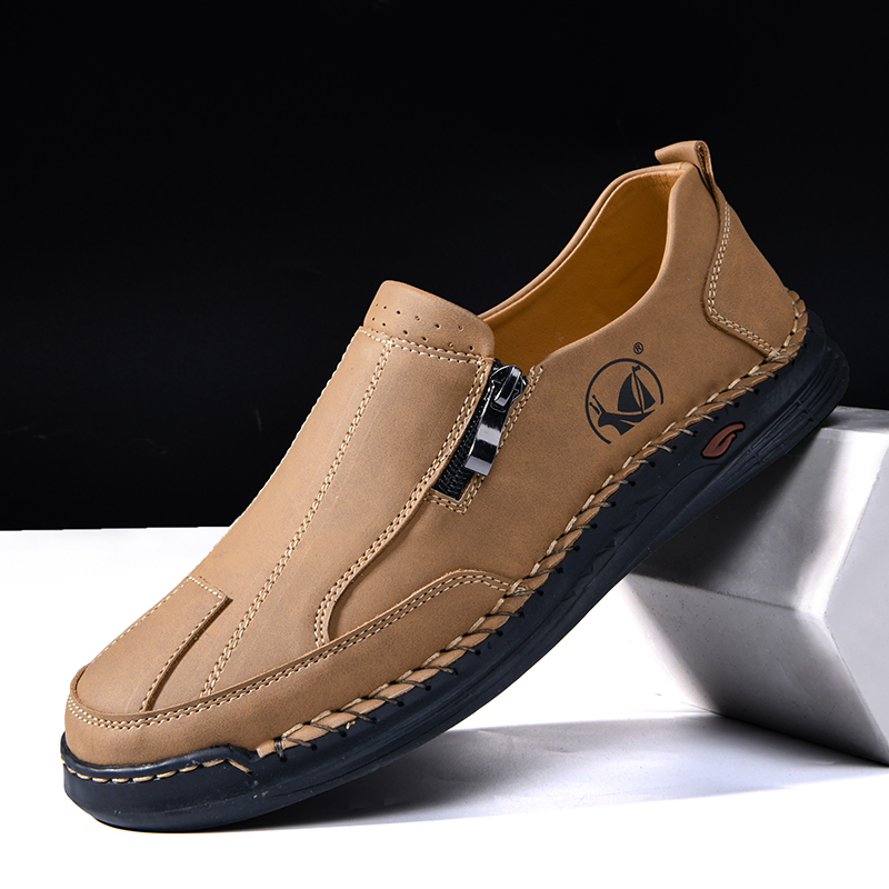 Mens Loafers Slip On Casual Shoes Leather Flat Penny Loafers Outdoor Lightweight Breathable Walking Driving Shoes Comfort Classic Hand Stitching Office Dress Work Shoes Anti Slip Round Toe Moccasins
