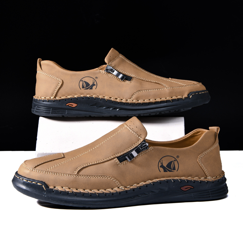 Mens Loafers Slip On Casual Shoes Leather Flat Penny Loafers Outdoor Lightweight Breathable Walking Driving Shoes Comfort Classic Hand Stitching Office Dress Work Shoes Anti Slip Round Toe Moccasins