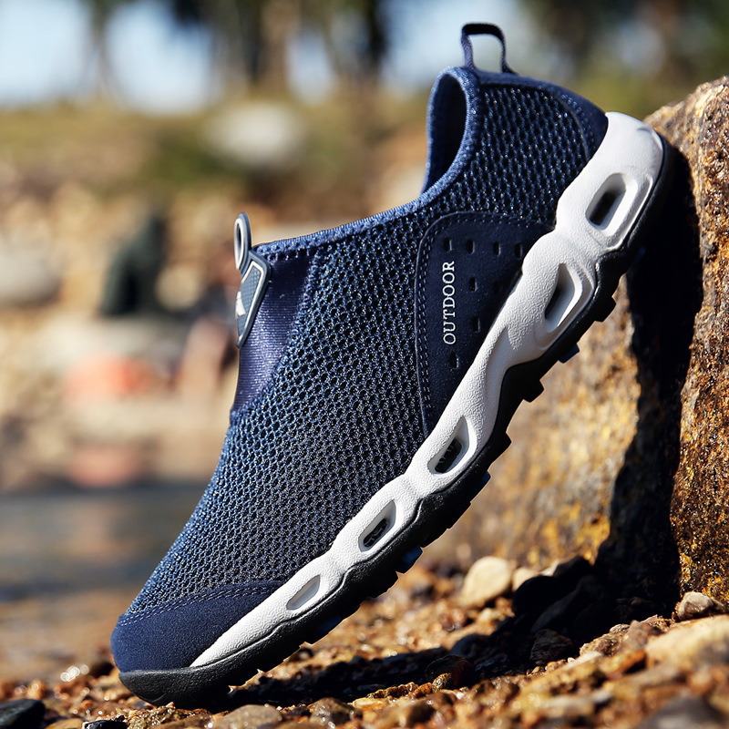 Men’s Lightweight Slip-On Barefoot Water Shoes – Breathable Mesh, Quick-Dry, Anti-Slip for Hiking & Outdoors