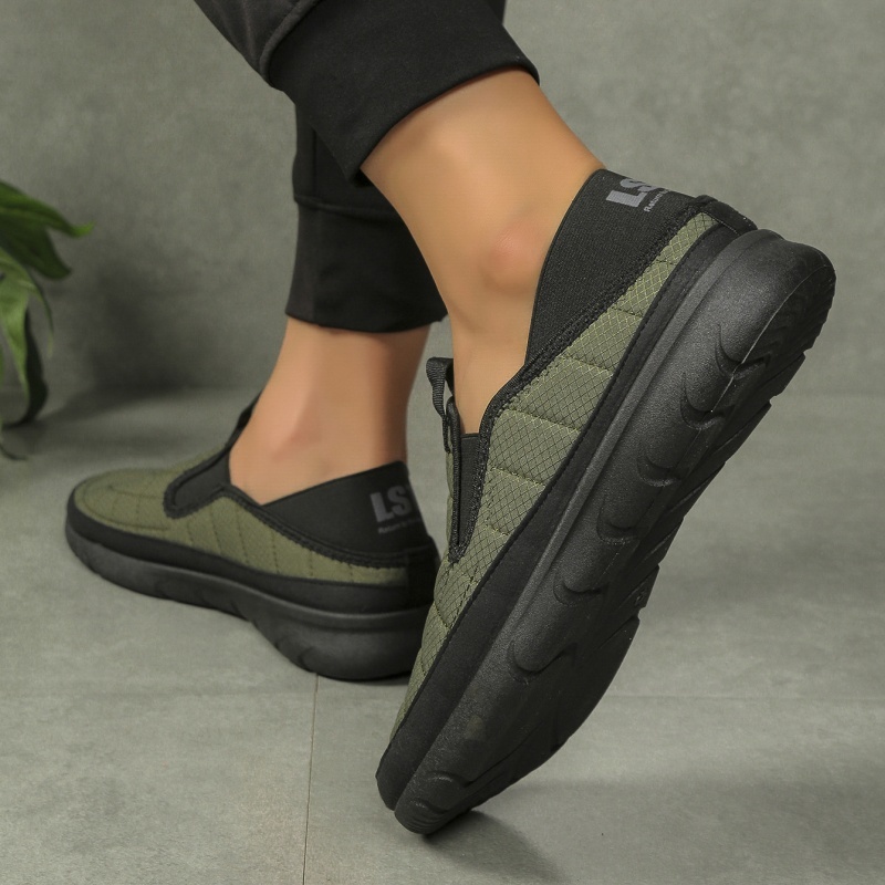 Slippers for Men and Womens Indoor House Shoes Plush Slip on Outdoor Garden Loafers