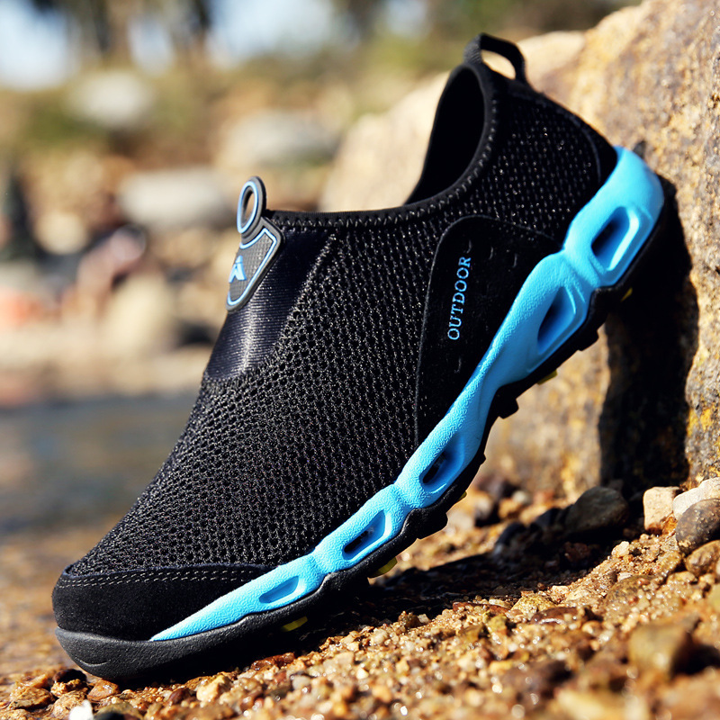 Men’s Lightweight Slip-On Barefoot Water Shoes – Breathable Mesh, Quick-Dry, Anti-Slip for Hiking & Outdoors