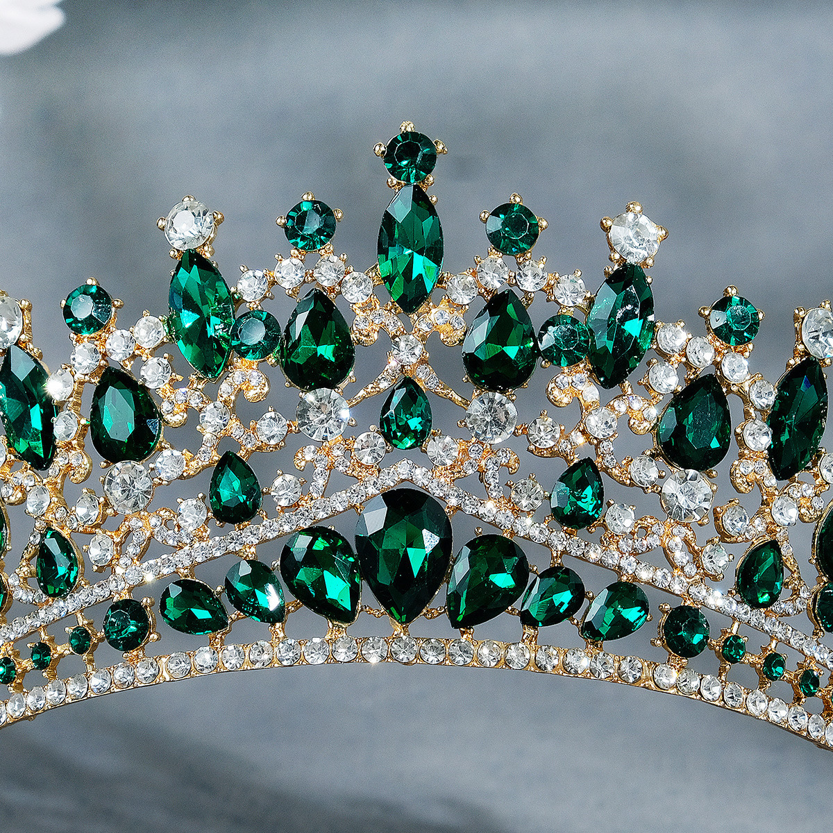 Alloy Rhinestone Crown Wedding Dress Headdress