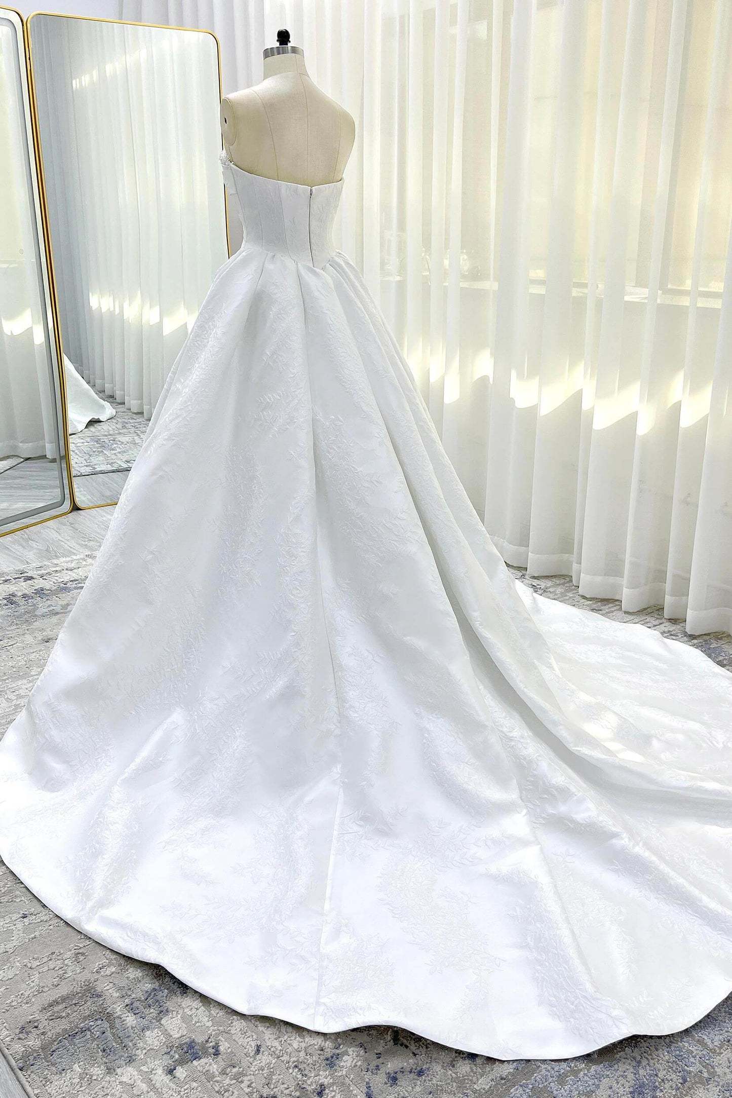 Ball Gown Court Train Jacquard Satin Wedding Dress VBCW3532