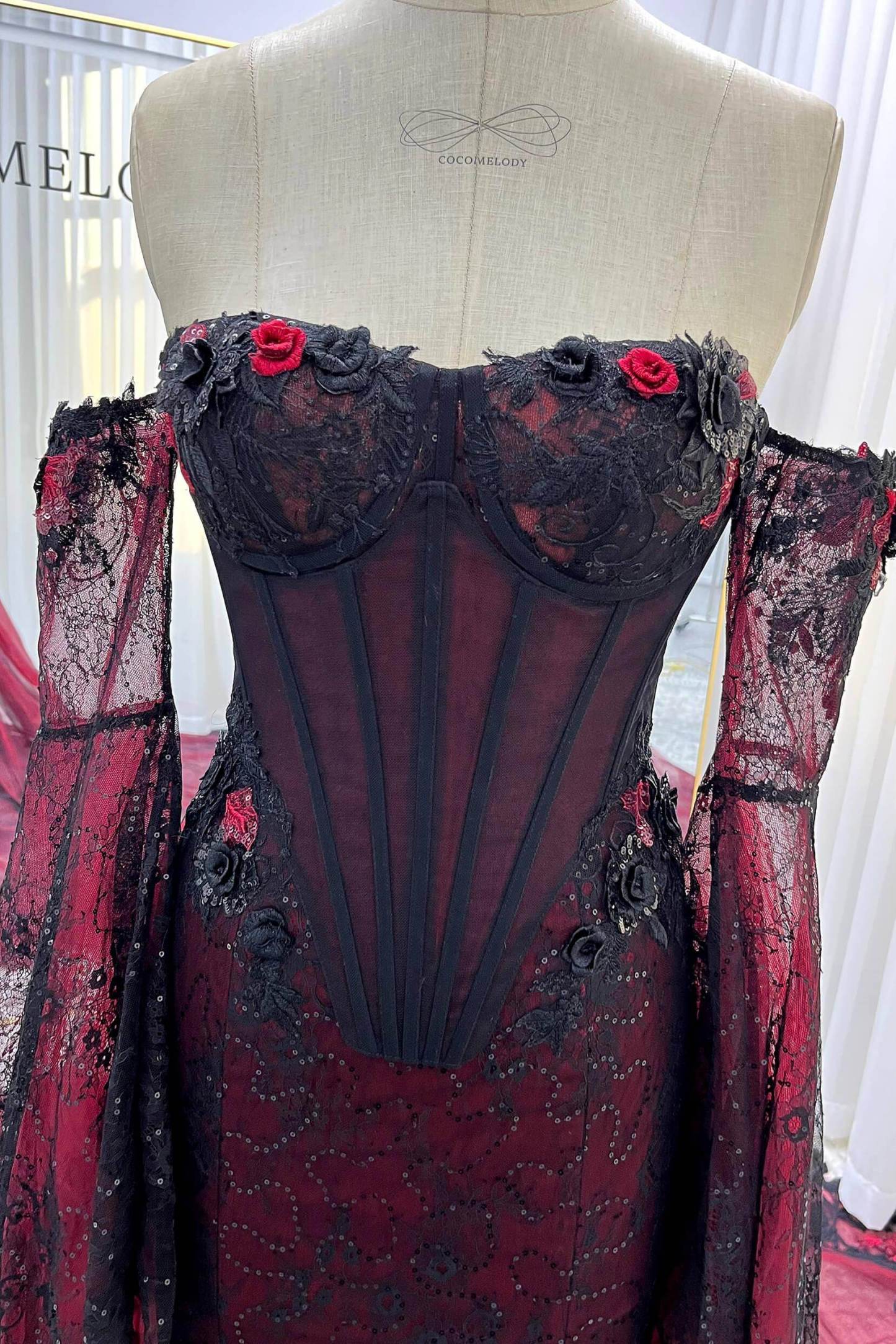 Trumpet-Mermaid Chapel Train Sequined Lace Tulle Wedding Dress VBCW3346