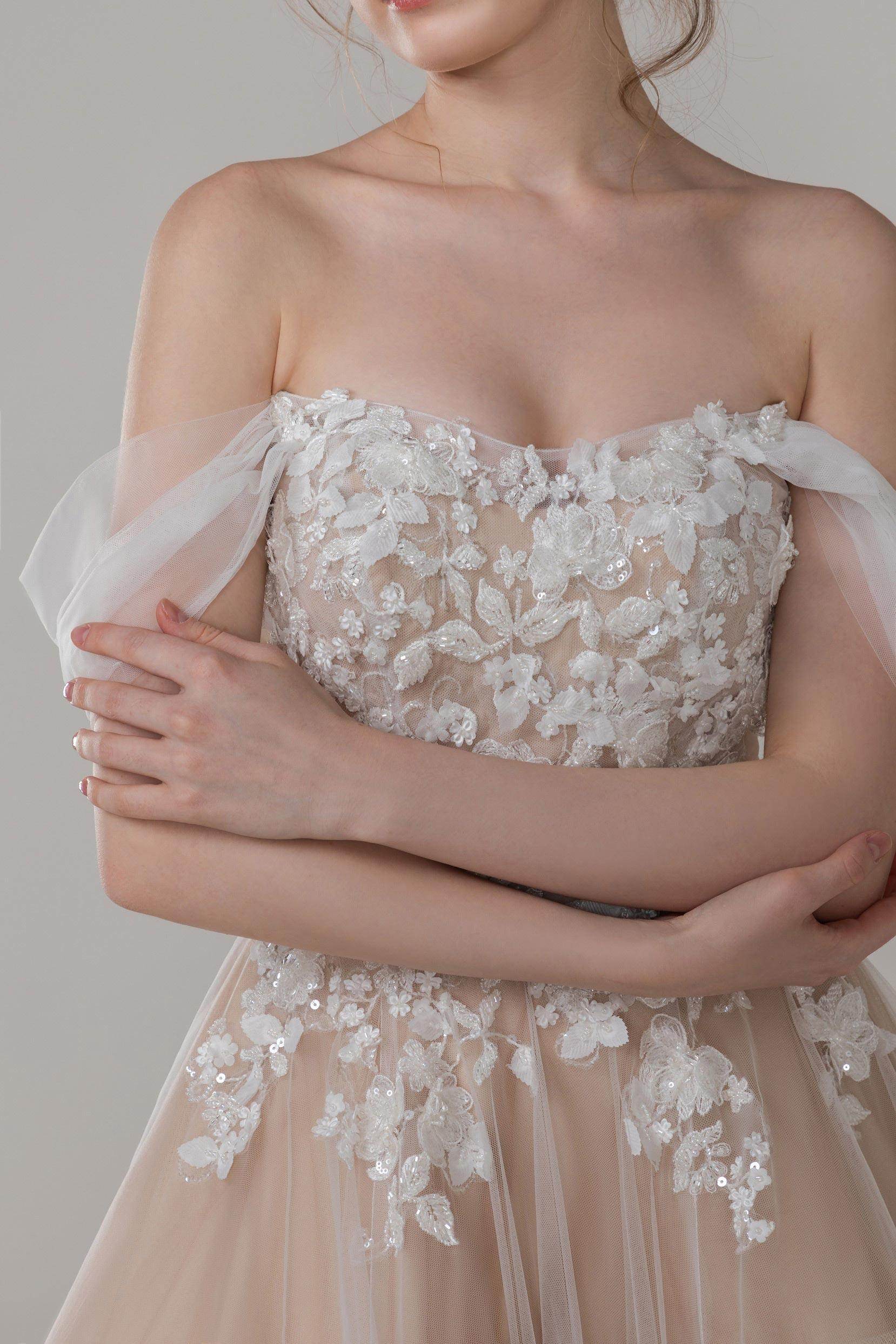 A-Line Court Train Tulle Wedding Dress VBCW2503