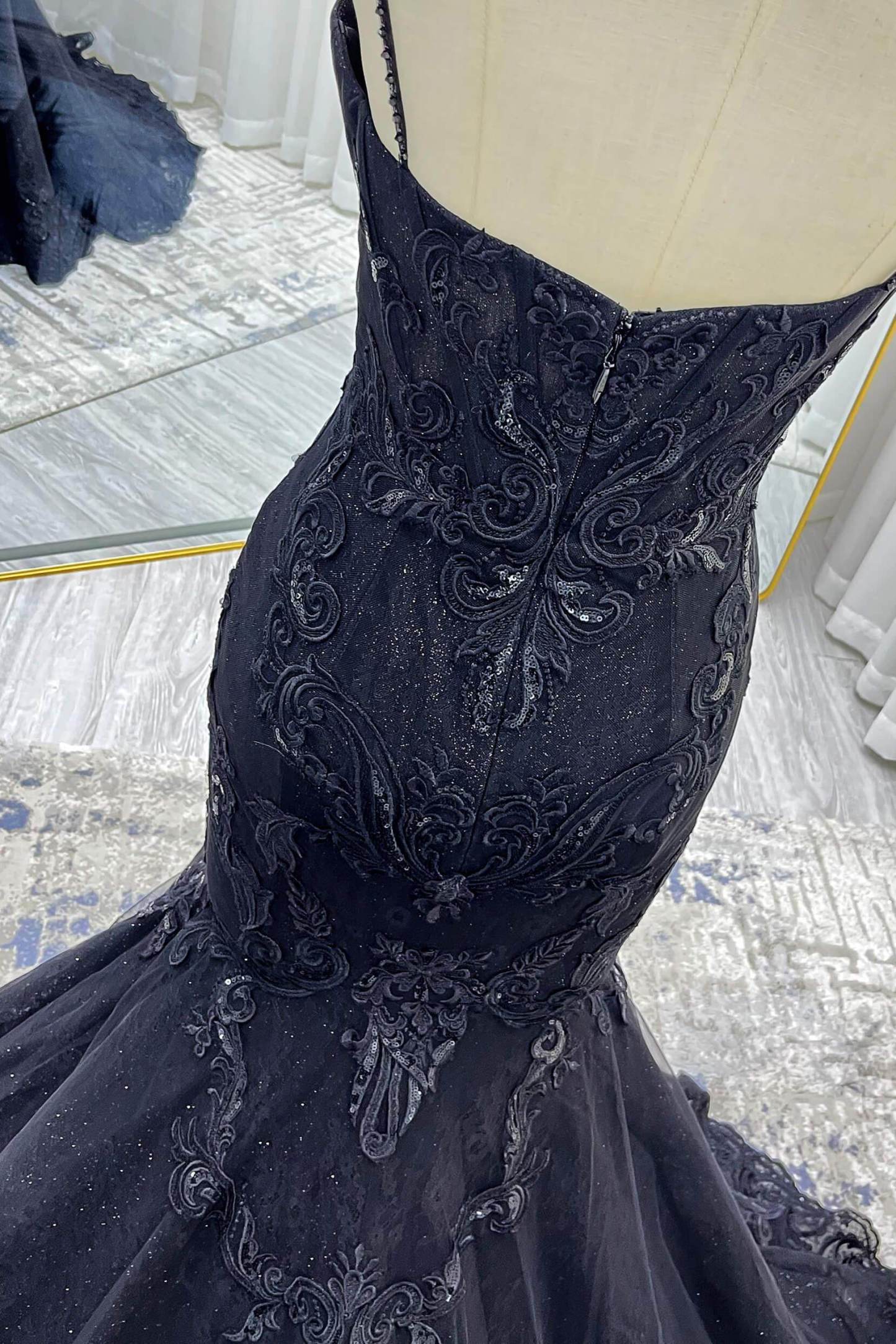 Trumpet-Mermaid Court Train Glitter Tulle Wedding Dress VBCW3529