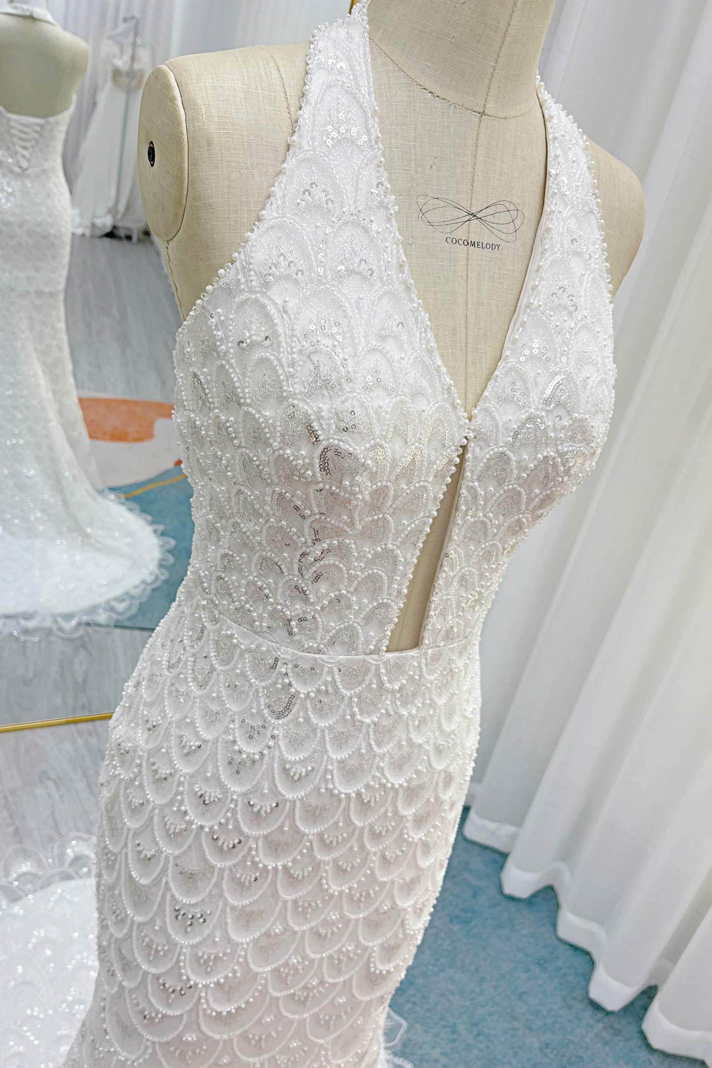 Trumpet-Mermaid Court Train Lace Tulle Wedding Dress VBCW3252