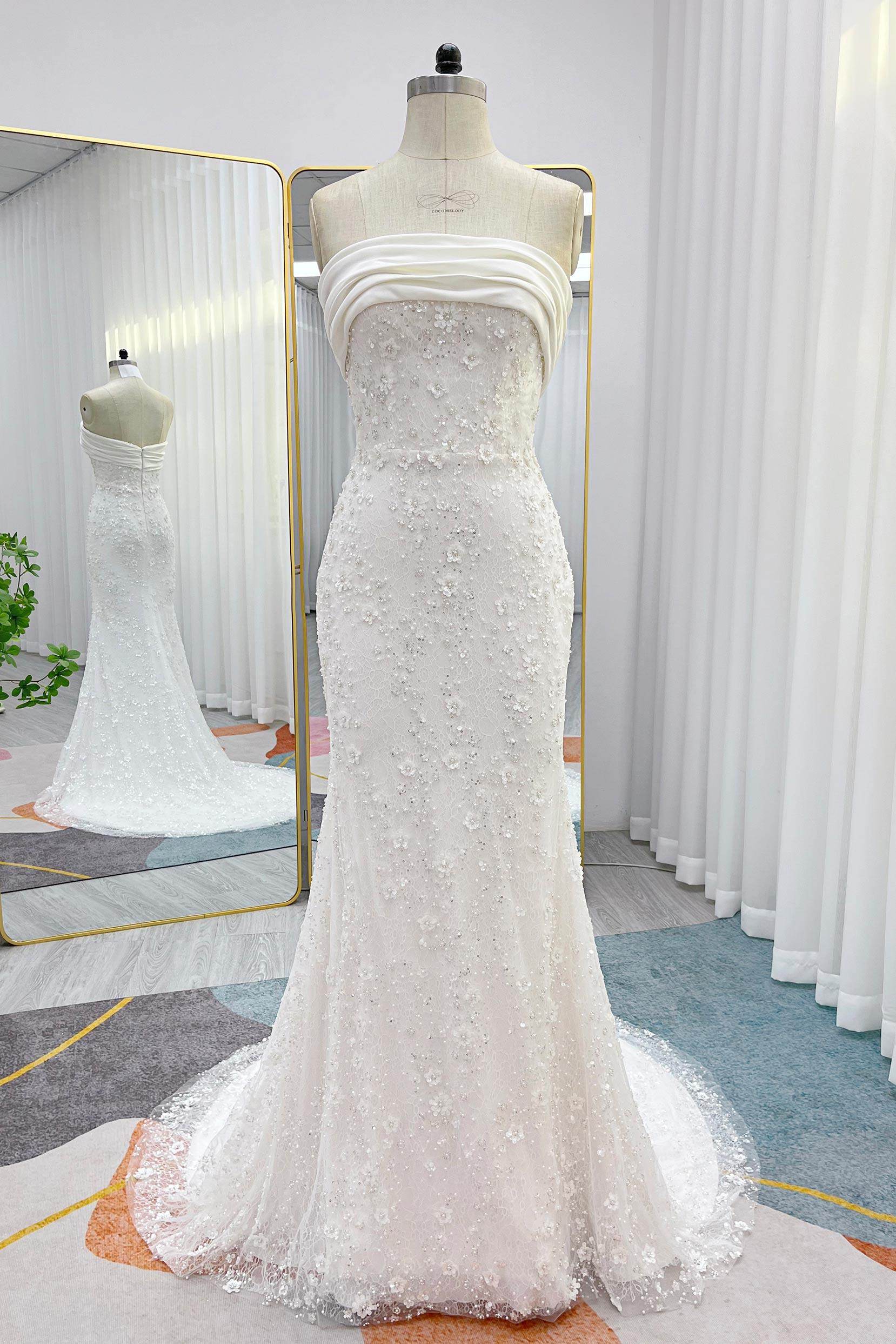 Trumpet-Mermaid Court Train Lace Satin Wedding Dress VBCW3280