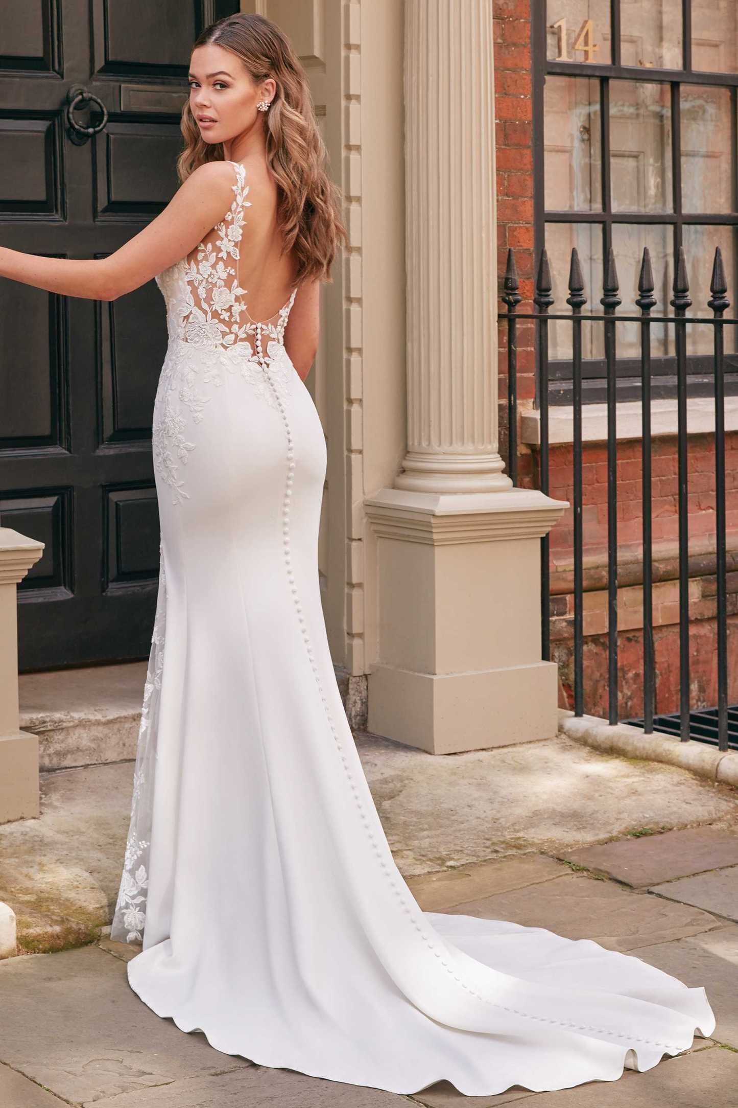 Adore by Justin Alexander 11240 Leandra