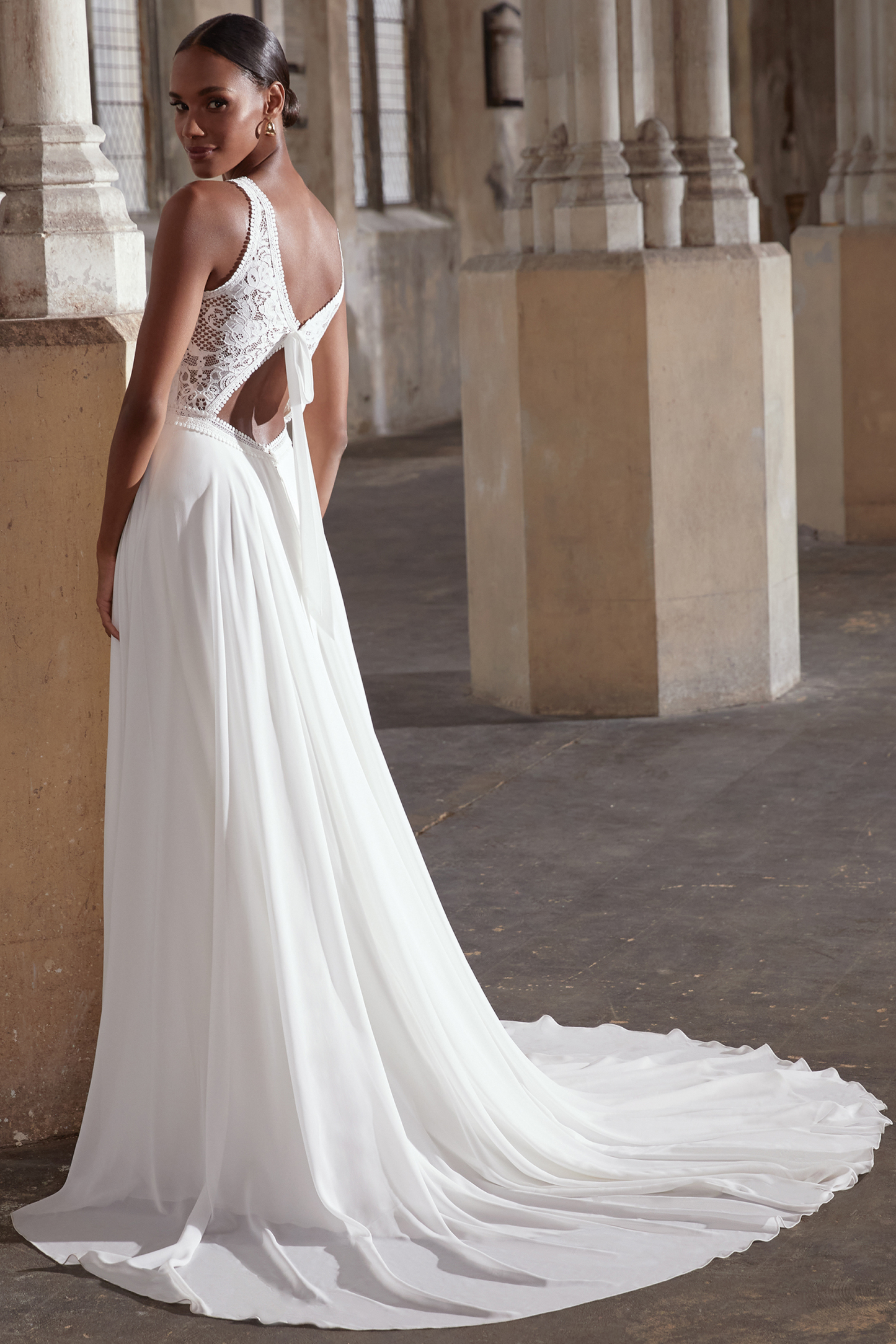 Adore by Justin Alexander 11289 Ruth