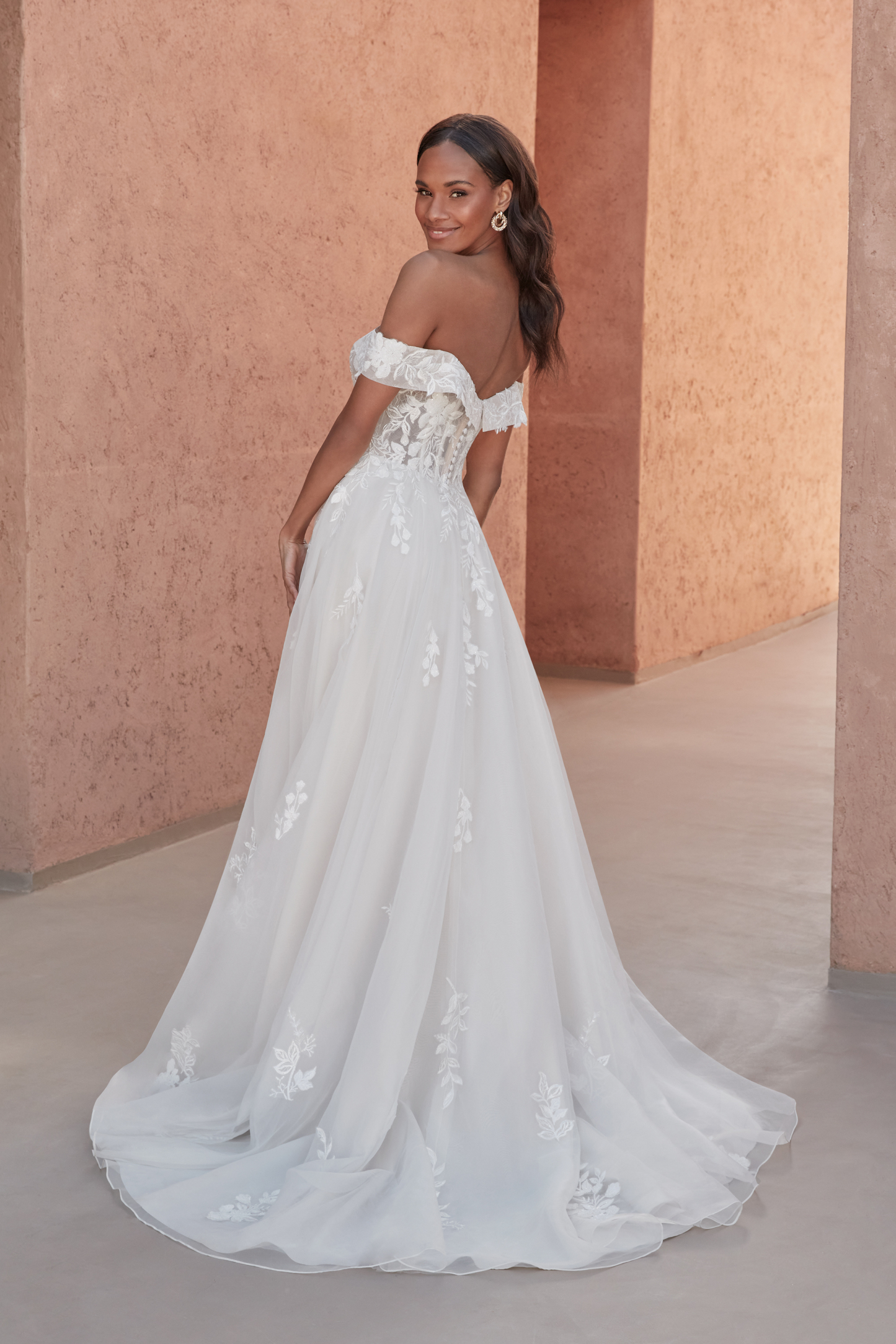 Adore by Justin Alexander 11328 Nalda