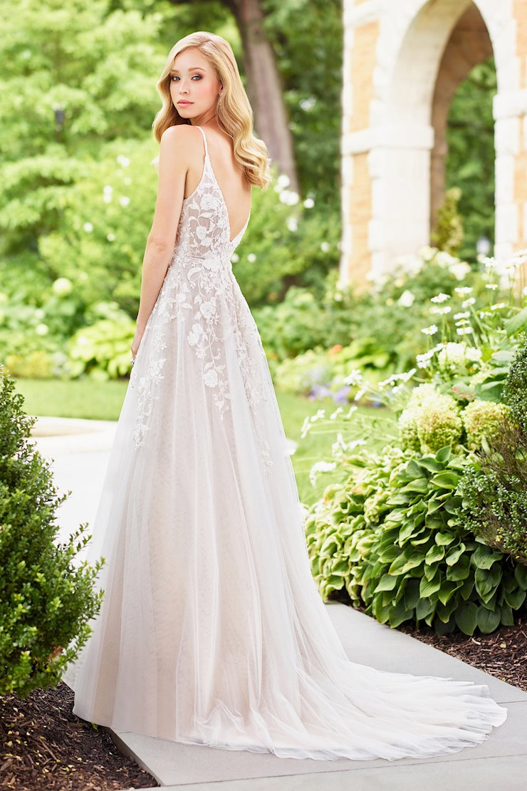 A-Line Curved V-Neck Spaghetti Strap Tulle Wedding Dress #118136
