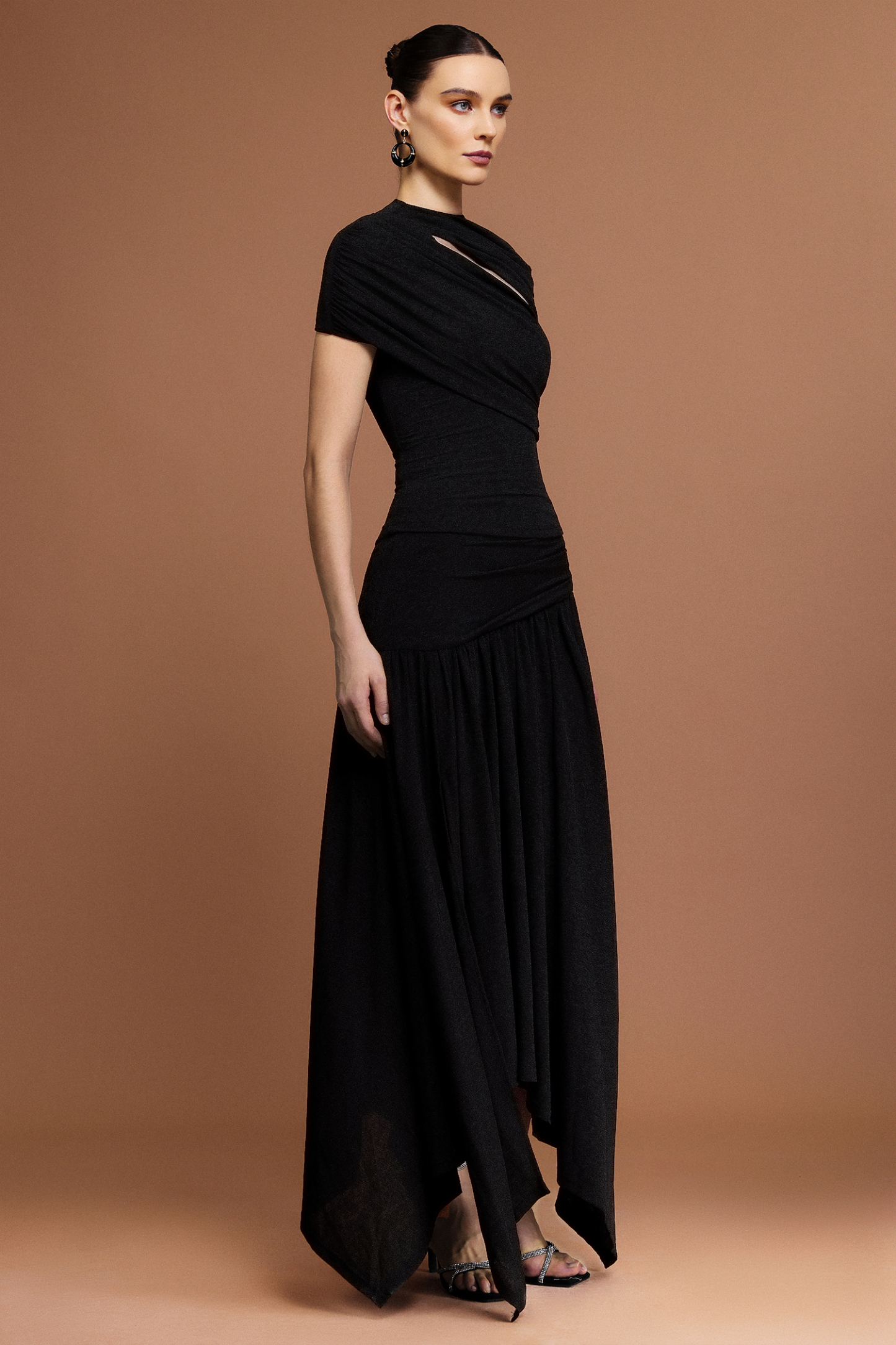 Gaki Short Sleeves Asymmetric Folds Top And Skirt Two-Piece Set