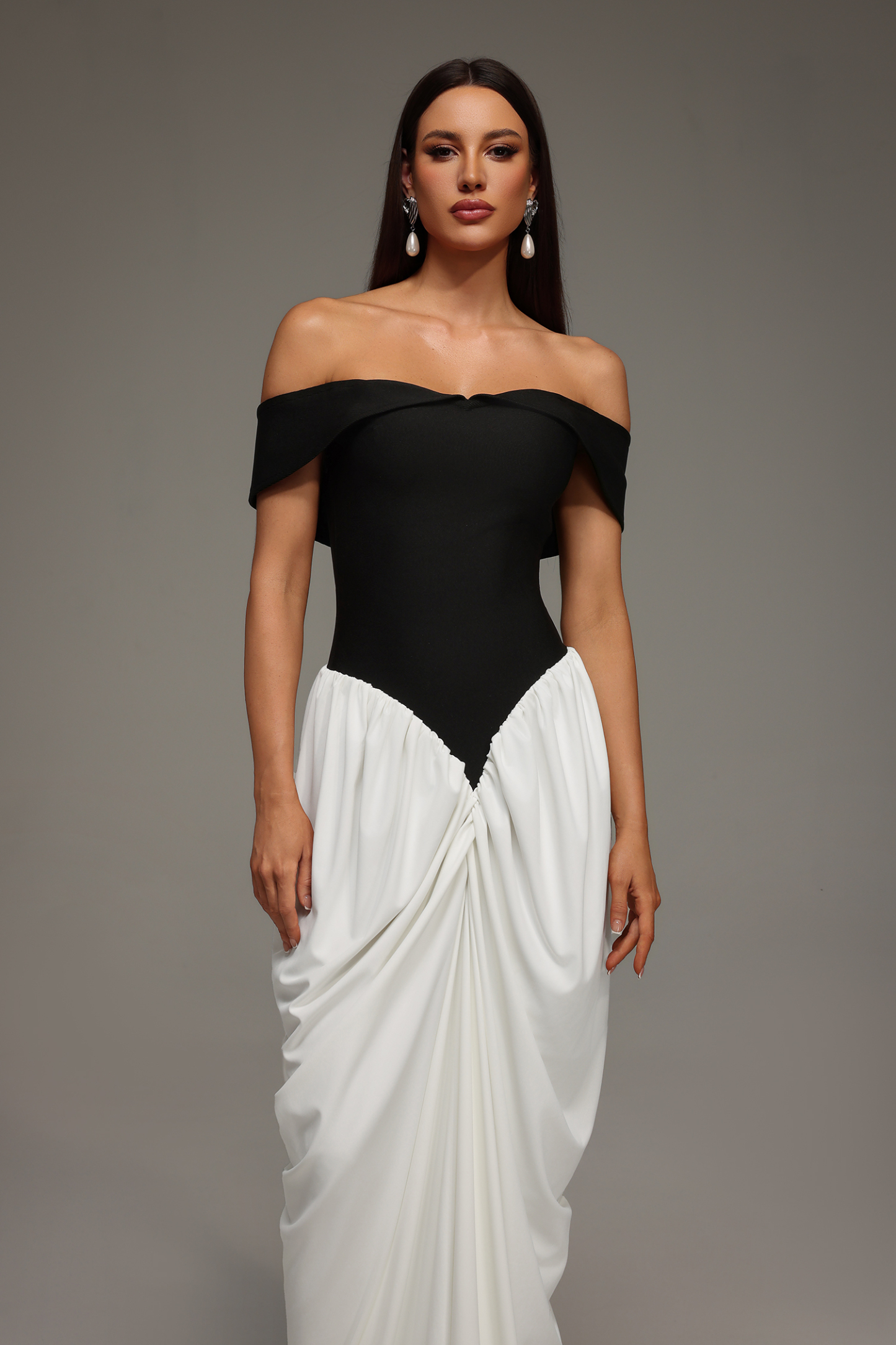 Leha Sleeveless Off The Shoulder Wrinkles Bandage Maxi Dress