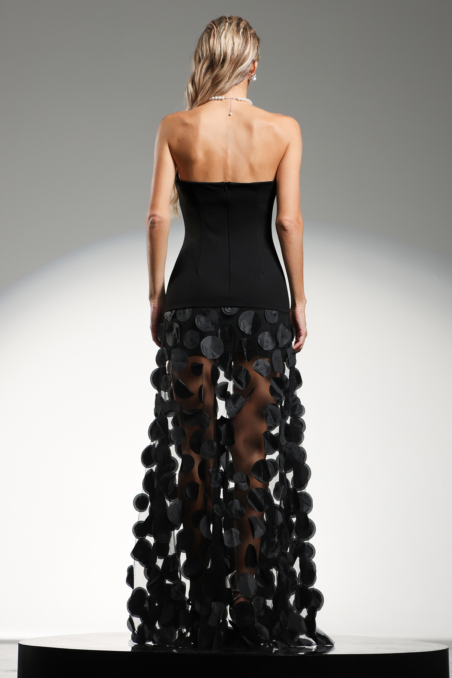 Falzer Sleeveless Netting Wafer Maxi Dress