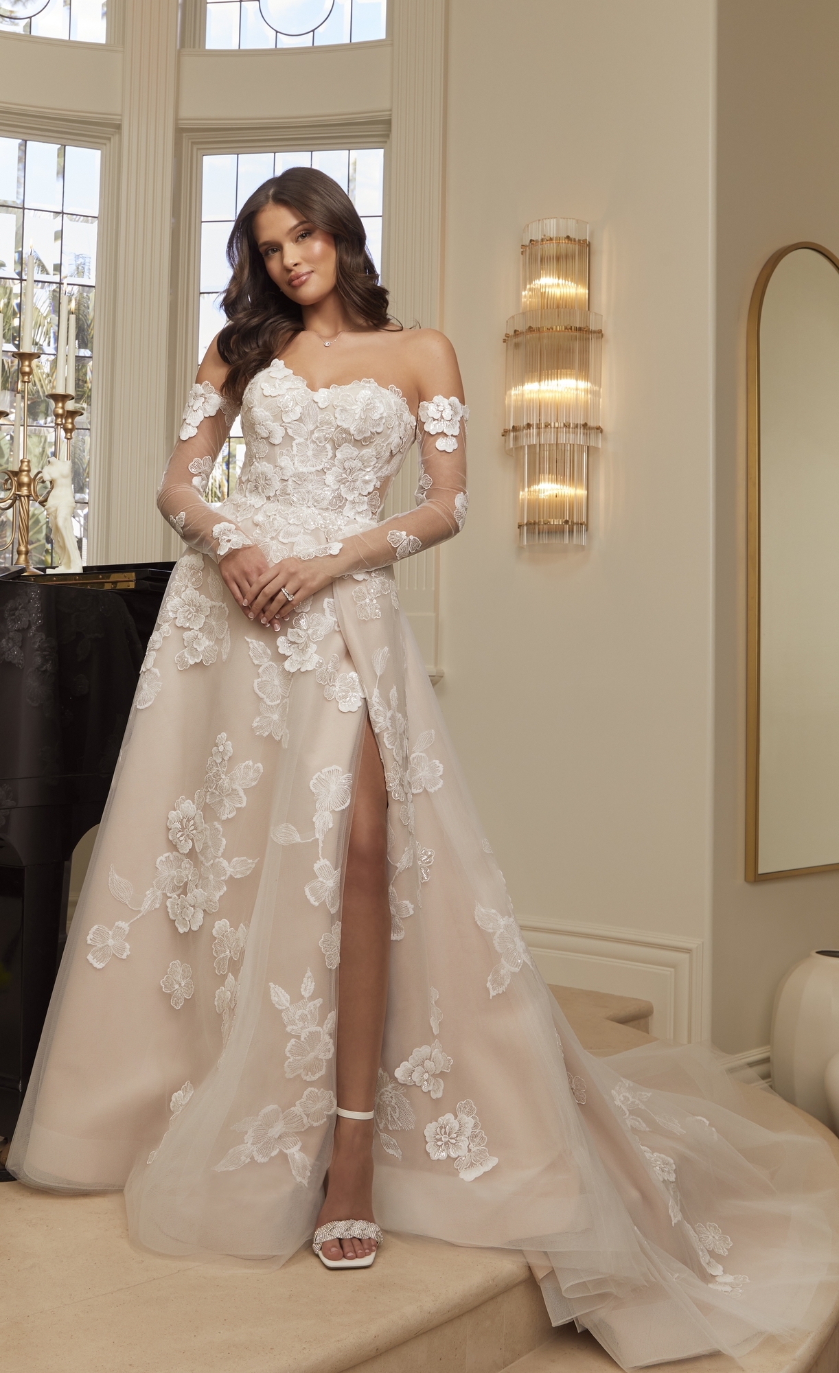 CASABLANCA wedding dress STYLE 2559 MAUDE