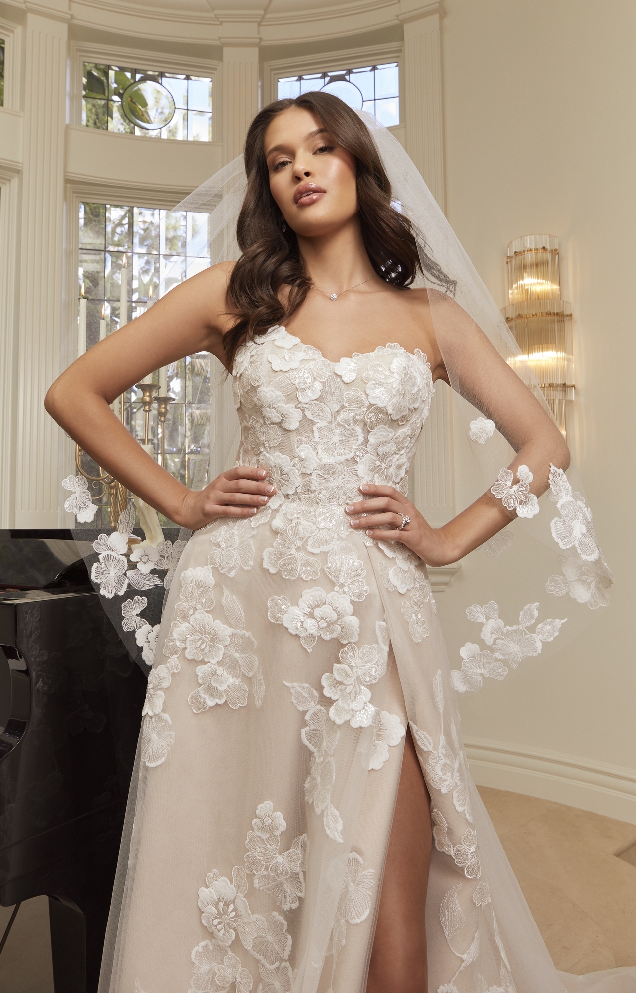 CASABLANCA wedding dress STYLE 2559 MAUDE