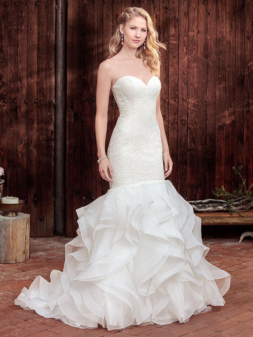Ball Gown strapless sweetheart sequined black floral lace Wedding Dres