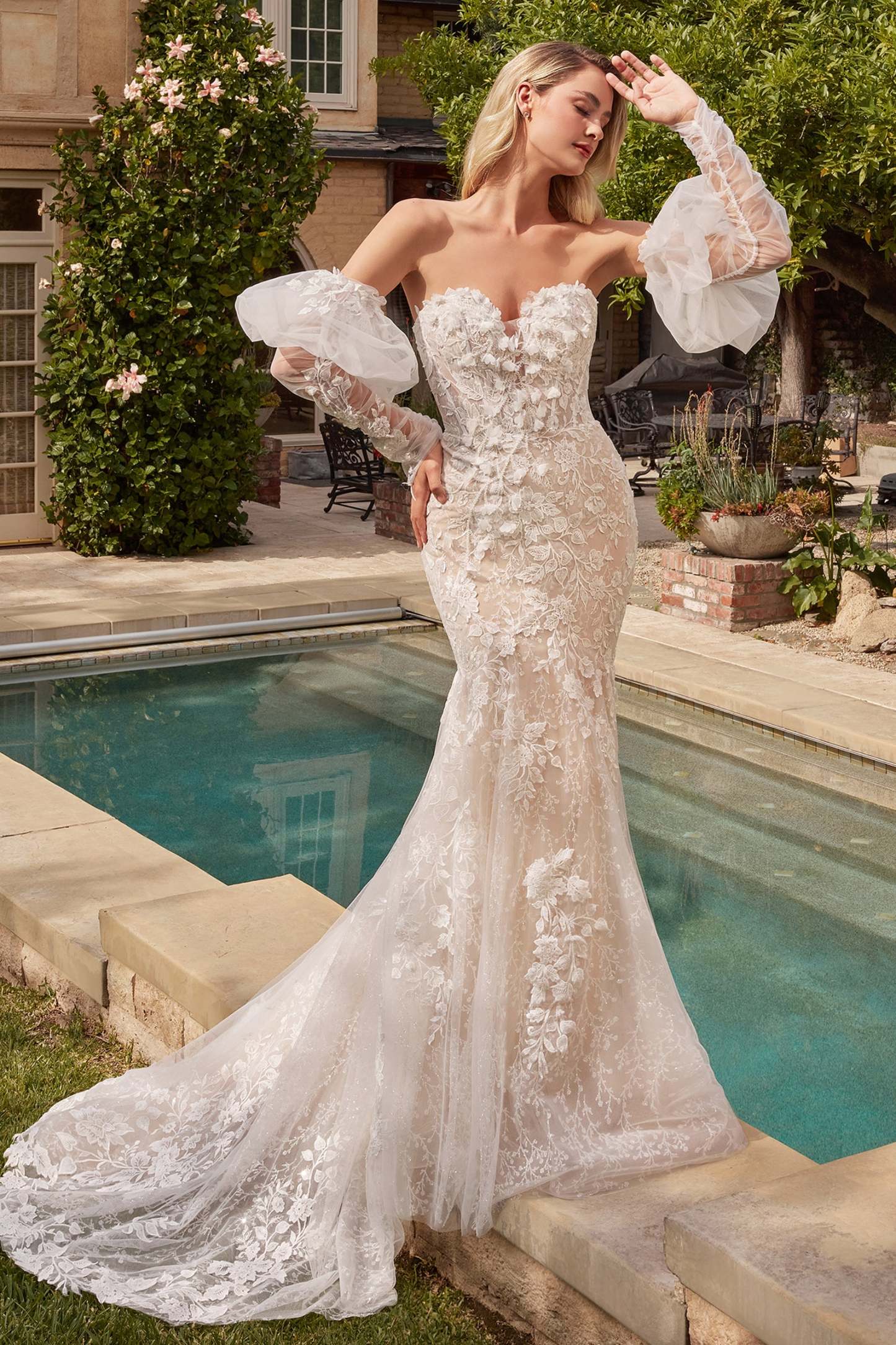 Elegant Mermaid Strapless Floral Applique Lace Wedding Gown #CDS431W