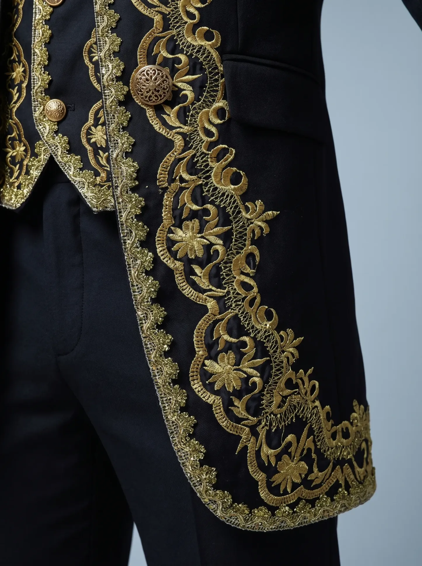 Baroque-Style Black Floral Embroidered Men's 3-Piece Suit | Stand-Collar Tuxedo