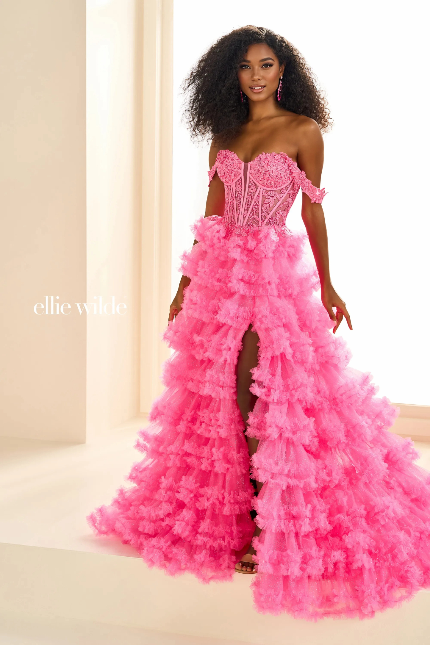 Ball Gown Off-The-Shoulder Sweetheart Lace Appliques Slit Prom Dress