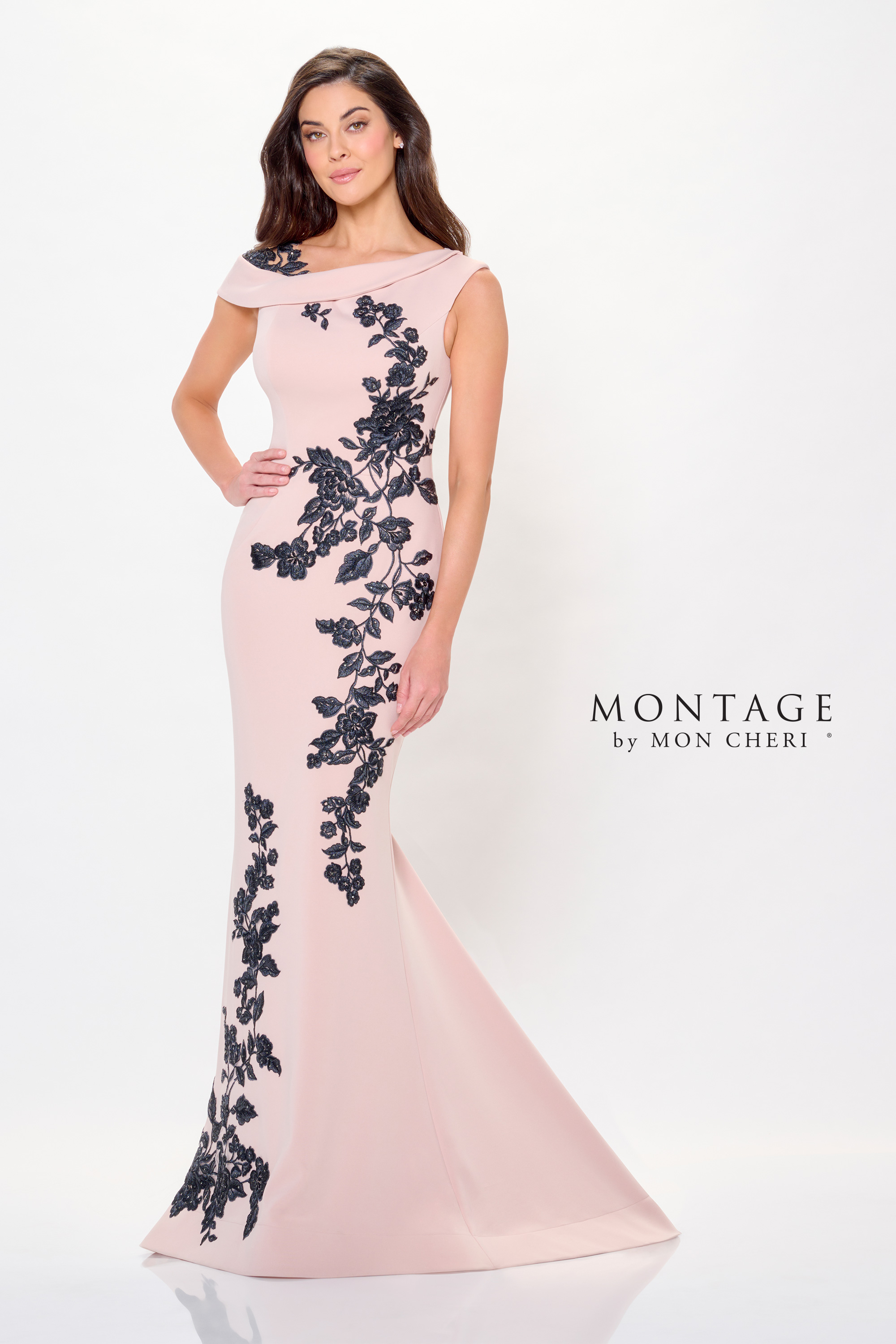Sophisticated Mermaid Bateau Appliques Mother Of The Bride Dress #M901
