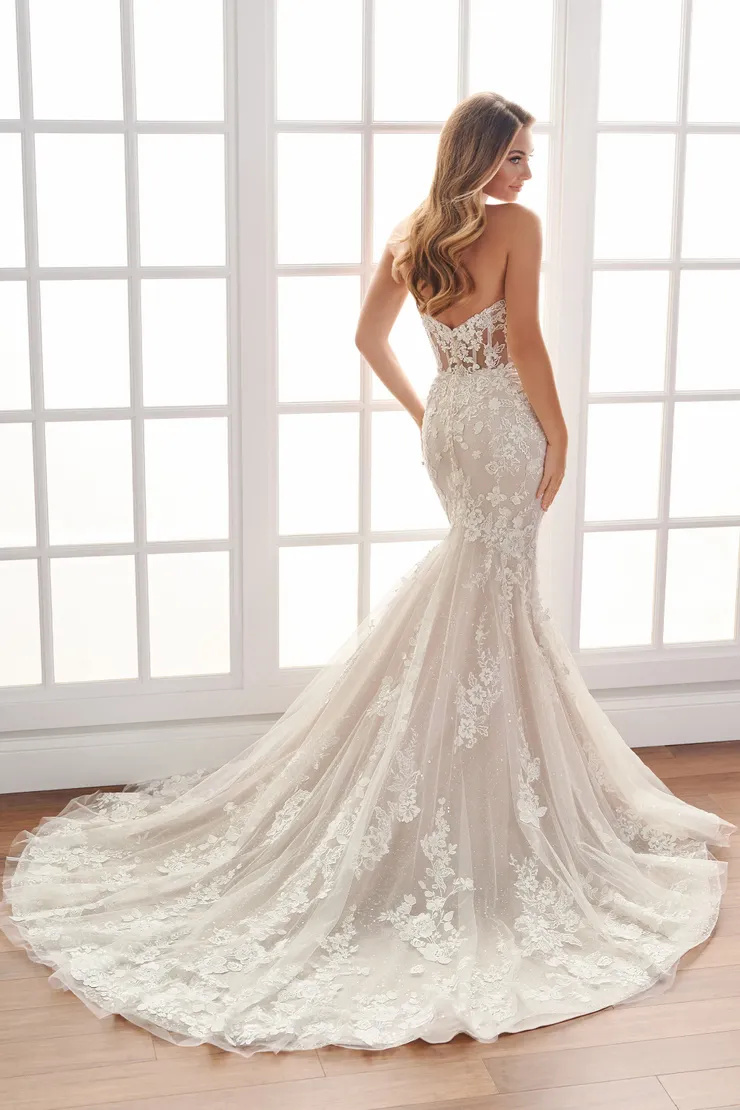 MARTIN THORNBURG MT1403 Fit and Flare Sweetheart Bishop Sleeve Tulle Wedding Dress