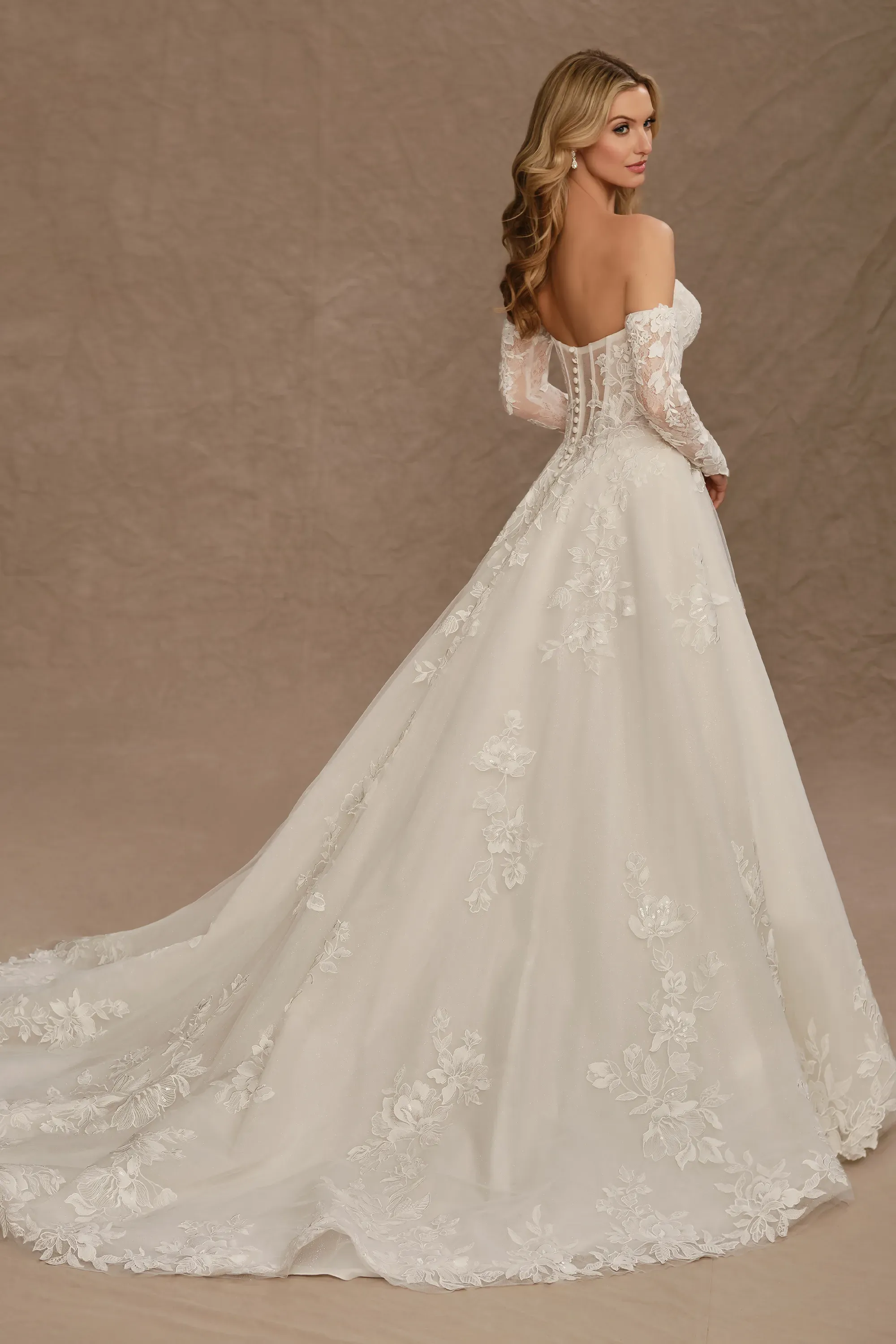 Ball Gown Sweetheart Sequin Lace Appliques Long Sleeves Wedding Dress #MT4024