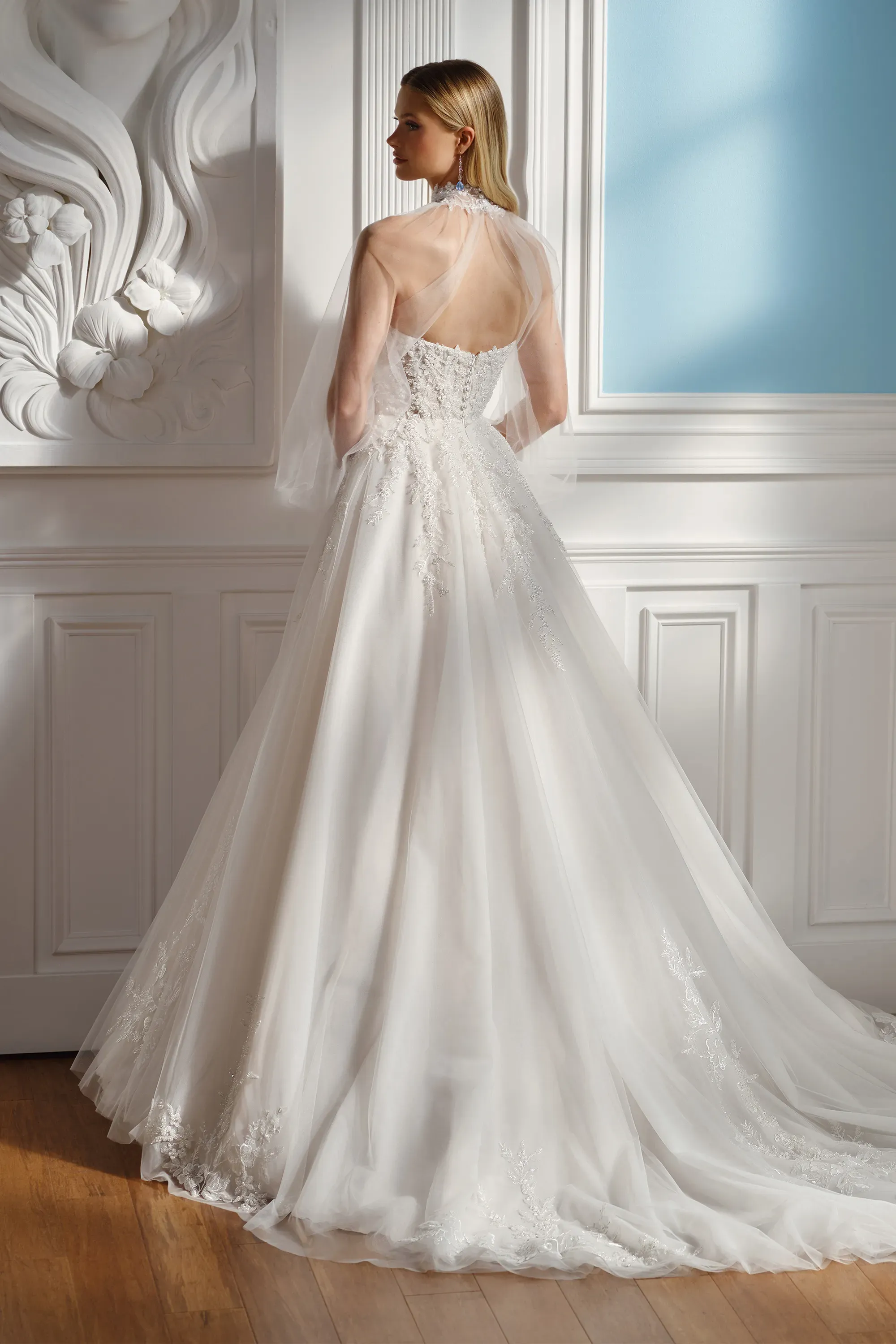 Sweetheart Floral Lace Appliques Beading Wedding Dress #MT6017