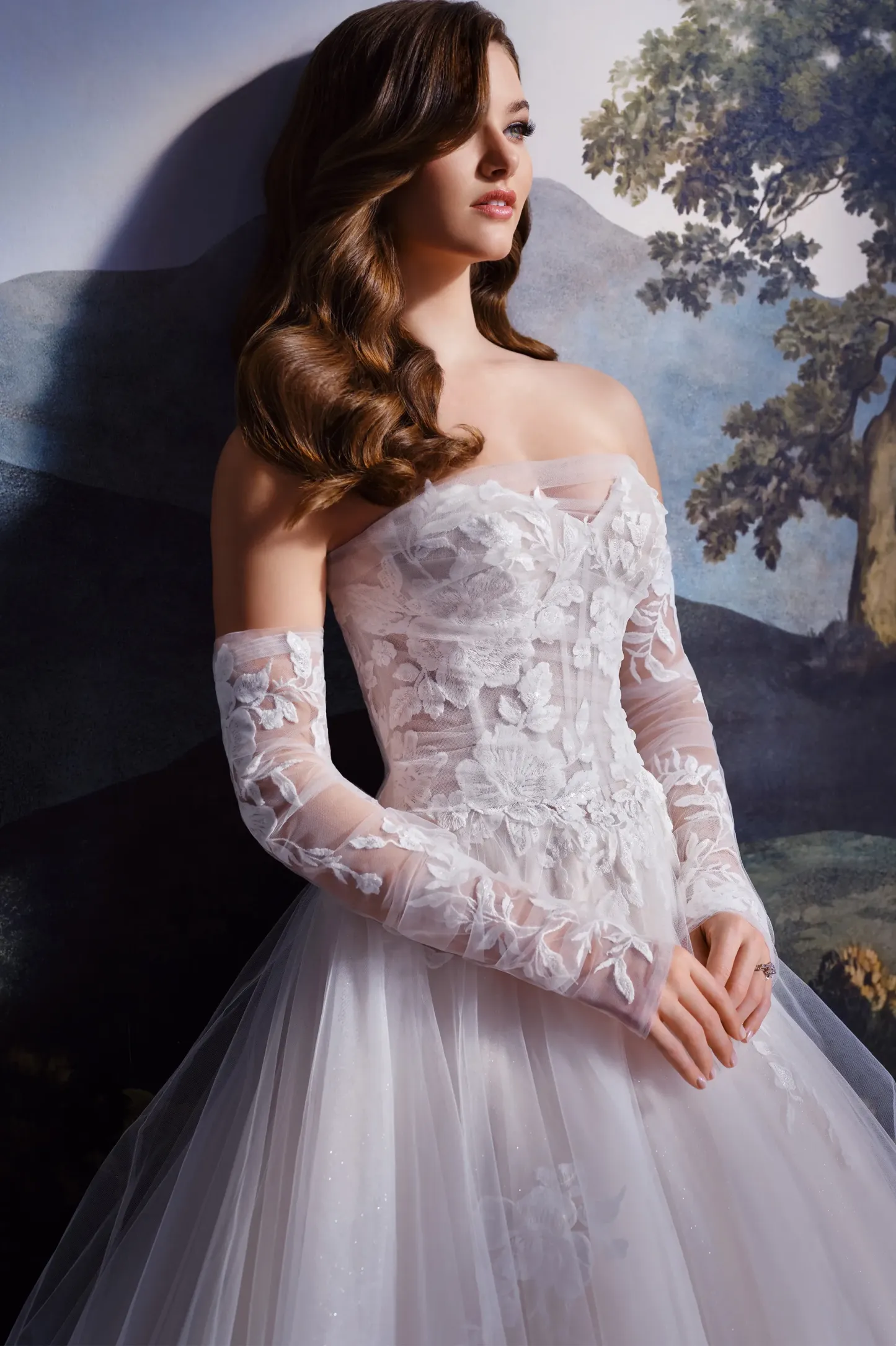 Ball Gown Sweetheart Lace Appliques Tulle Wedding Dress #MT8108