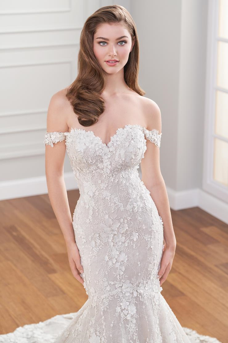MARTIN THORNBURG MTL12251 Flattering Fit and Flare Sweetheart Lace Wedding Dress