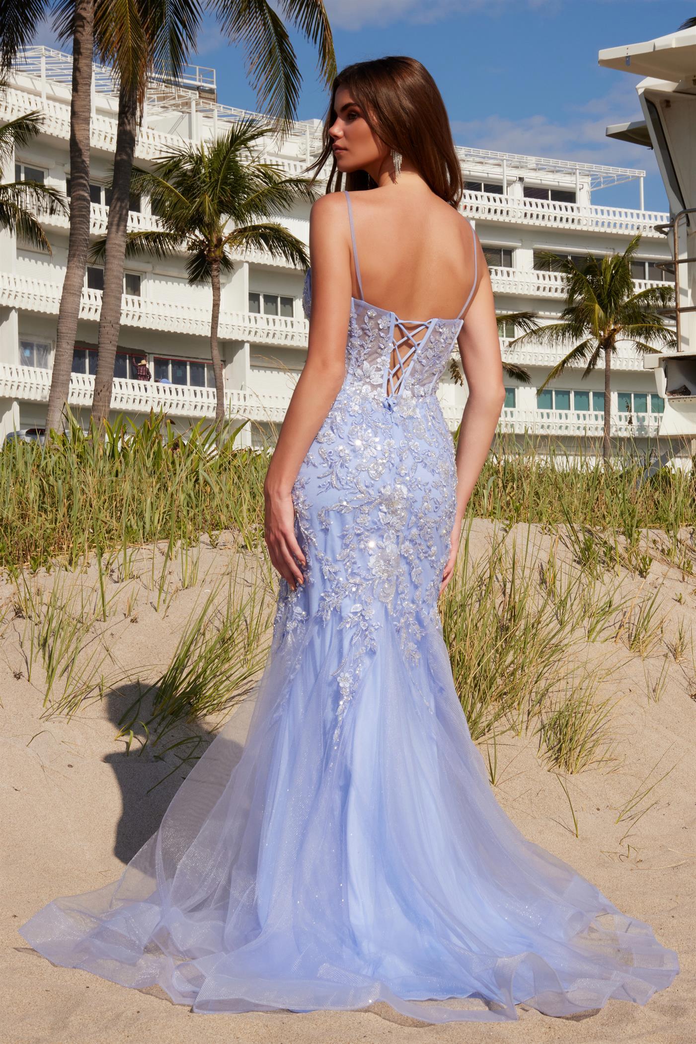 TRUMPET SILHOUETTE FULLY SEQUINED EMBROIDERED APPLIQUE BODICE Q1541