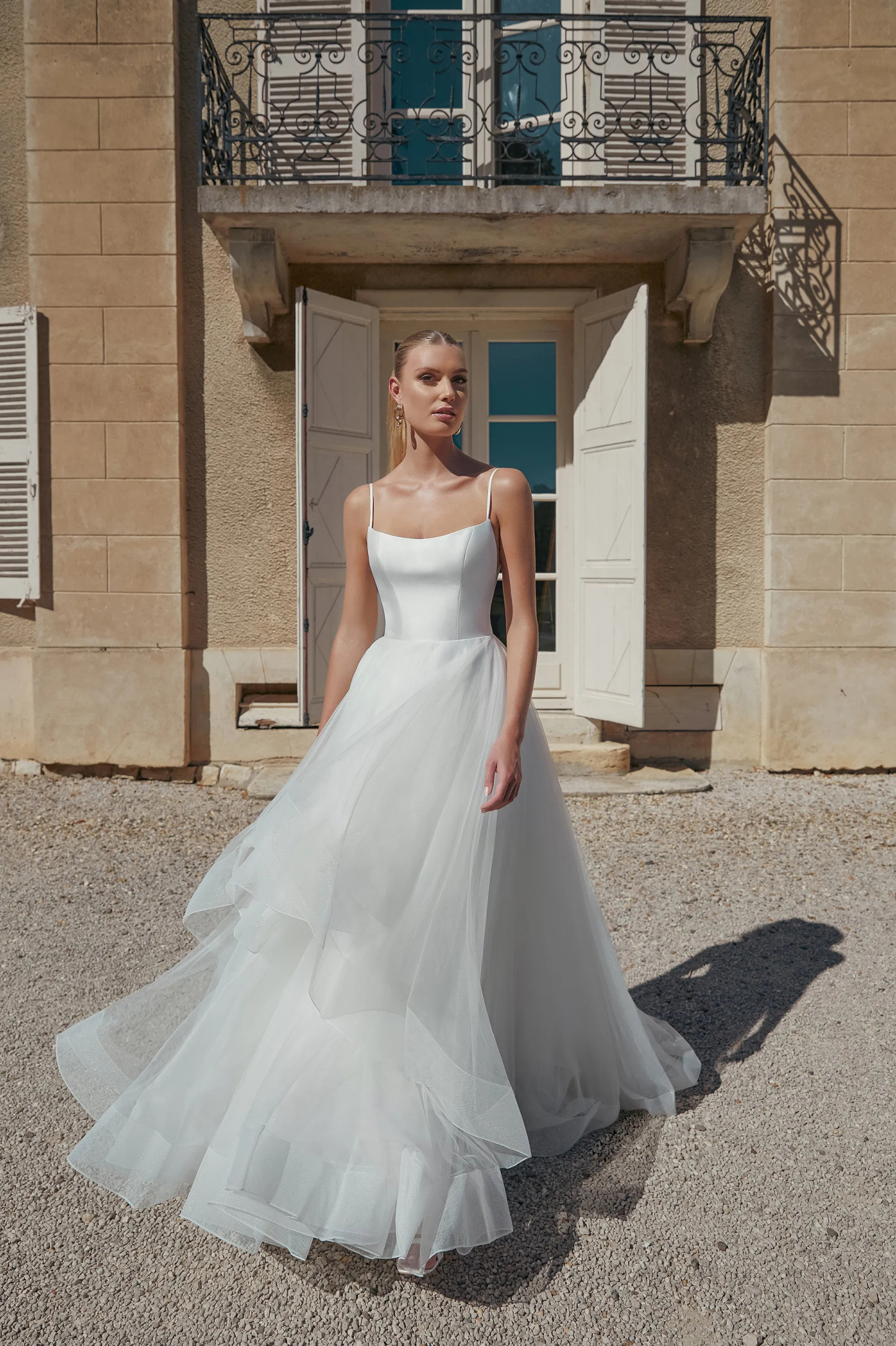 Graceful Sweetheart Beading Embroidery Chapel Wedding Dress 44488