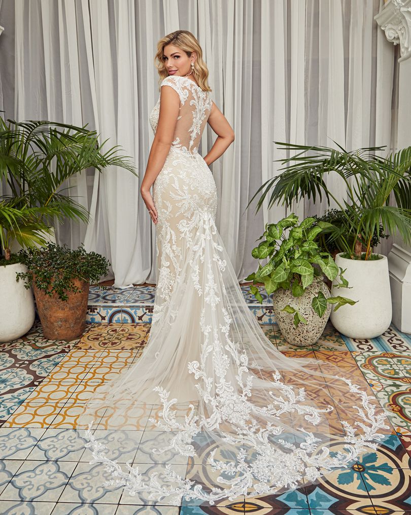 Elegance Fit And Flare Plunging V-Neck Cap Sleeves Floral Lace Wedding Dress #BL356