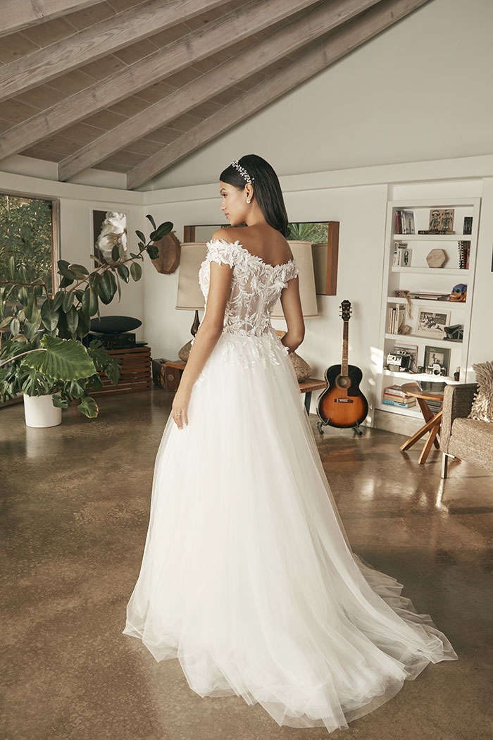 A-Line Plunging Neckline Wedding Dress With Vine Lace Appliques #BL387