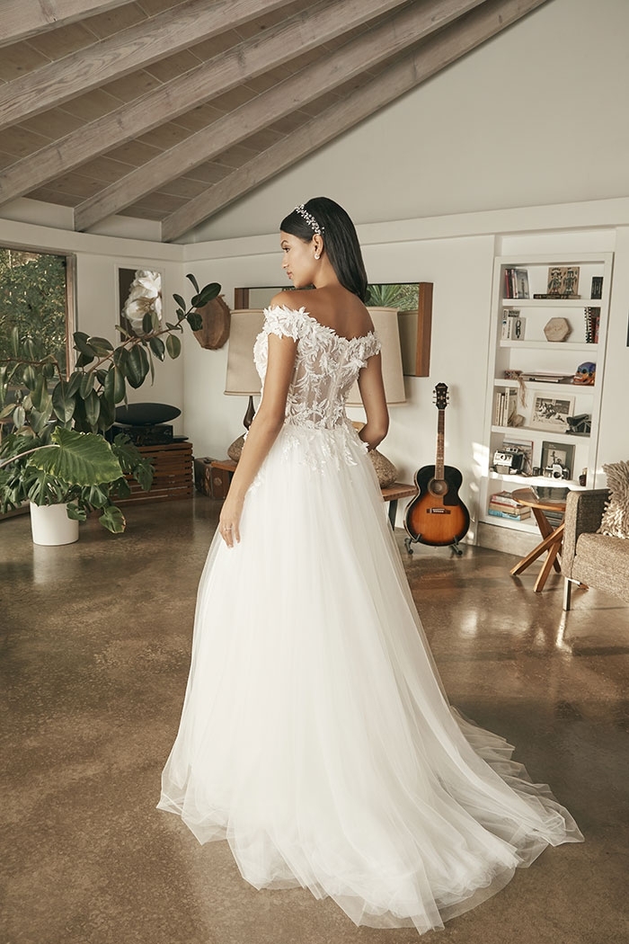 A-Line Plunging Neckline Wedding Dress With Vine Lace Appliques #BL387