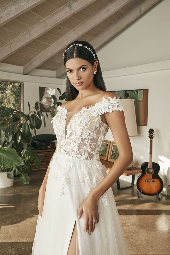 A-Line Plunging Neckline Wedding Dress With Vine Lace Appliques #BL387