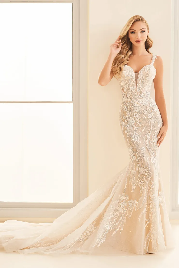 Mermaid Sweetheart Plunging V-Neck Lace Appliques Wedding Dress #E524