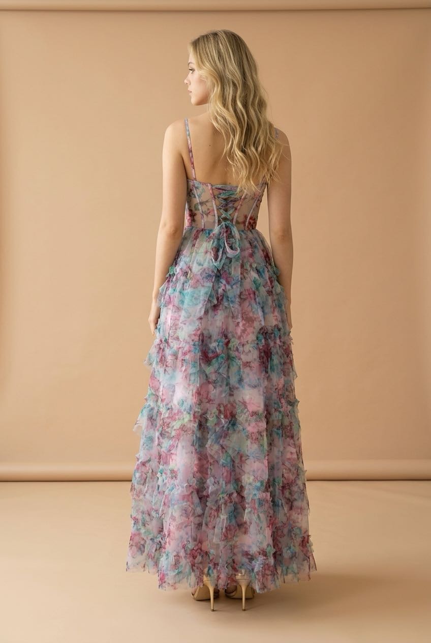 [Copy]couture lee #3741 #floor-length evening gown featuring a plunging V-neckline
