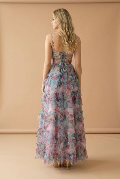 [Copy]couture lee #3741 #floor-length evening gown featuring a plunging V-neckline