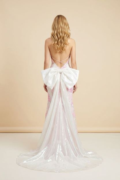 [Copy][Copy][Copy][Copy][Copy][Copy][Copy][Copy][Copy]couture lee #3741 #floor-length evening gown featuring a plunging V-neckline