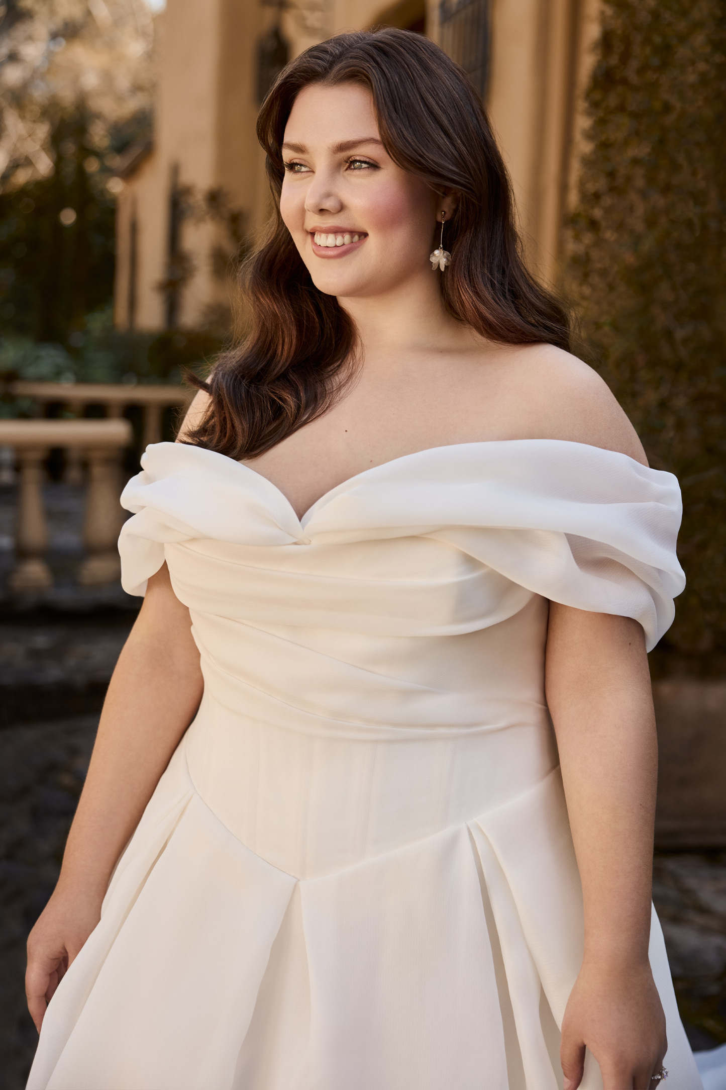 Fairytale Wedding Dress with Off-Shoulder Straps | Style Y3145