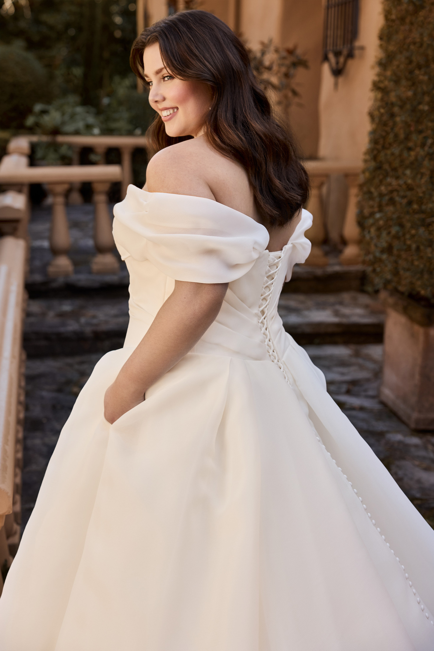 Fairytale Wedding Dress with Off-Shoulder Straps | Style Y3145